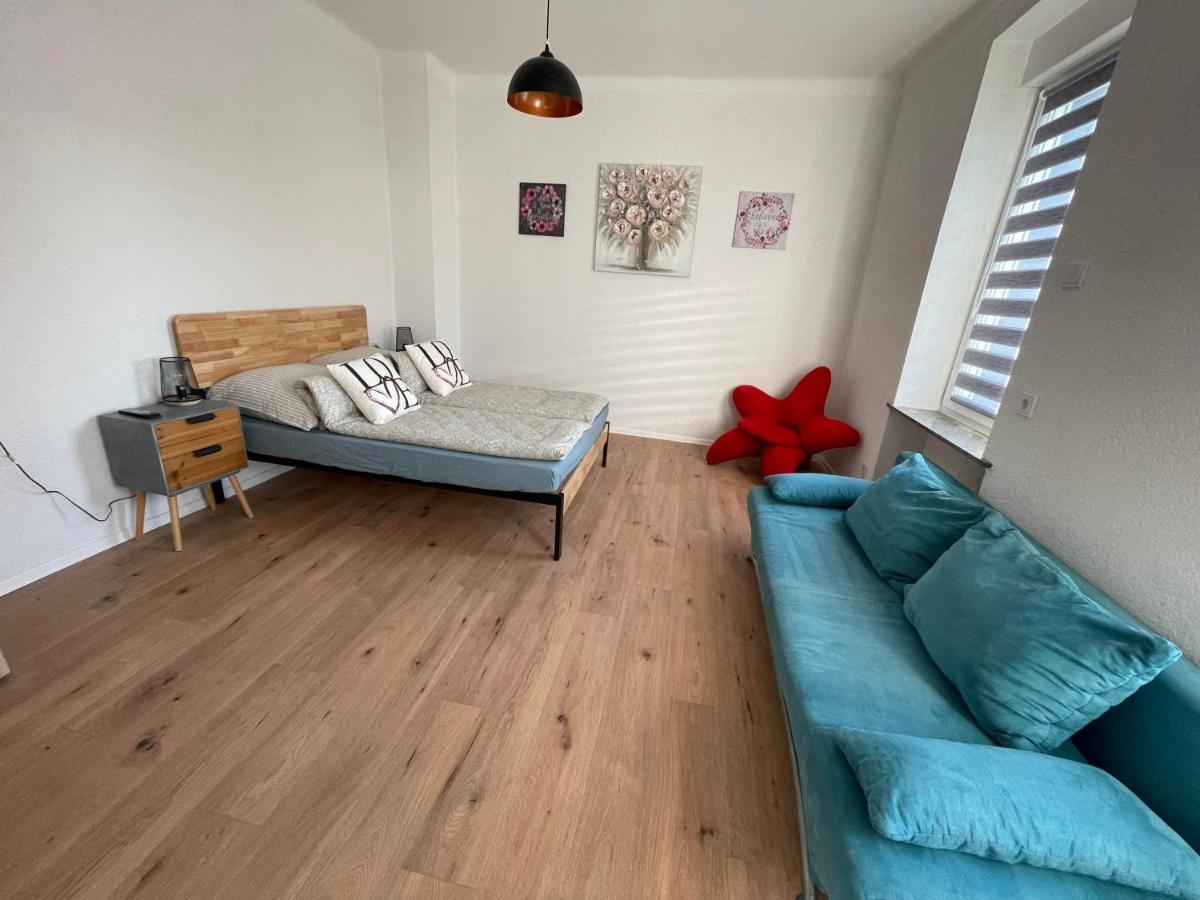 Apartment Mirabelle 2 Путтлинген Экстерьер фото